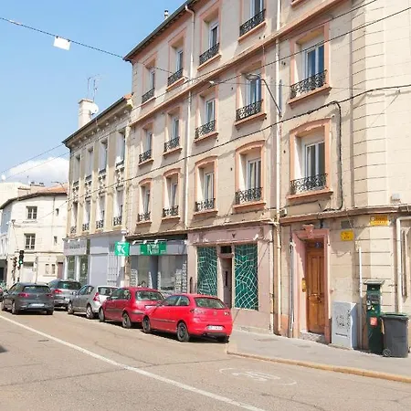 Le Zen, T2 Chic Et Cosy, Wifi Par Sovalfi * Saint-Etienne (Loire)